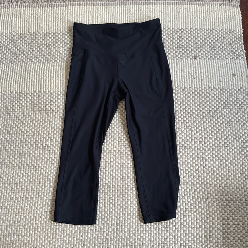 Xersion High Rise Capri Leggings Black